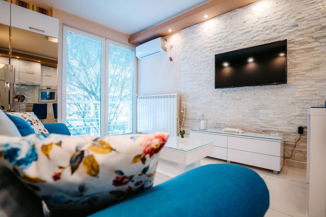 Turist Apartment Nis Luaran gambar