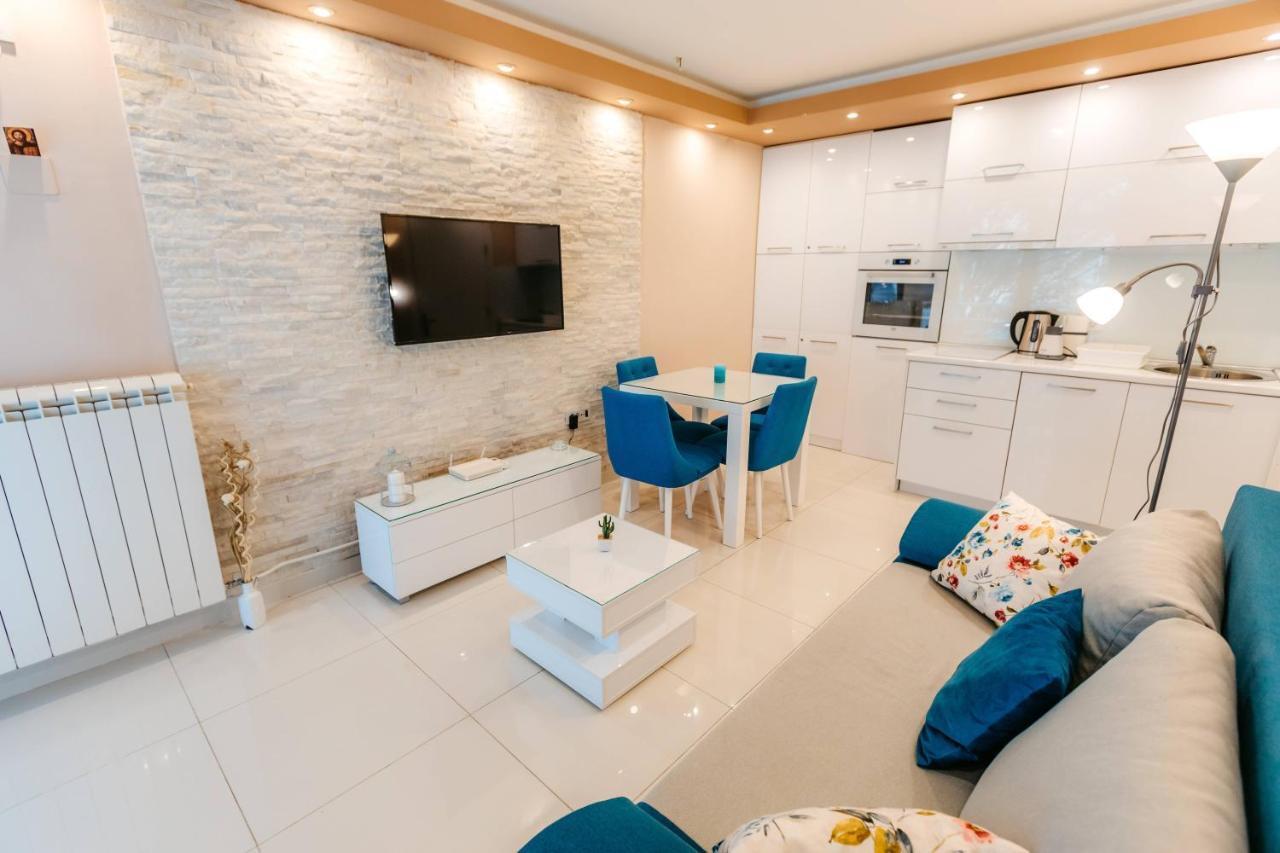 Turist Apartment Nis Luaran gambar