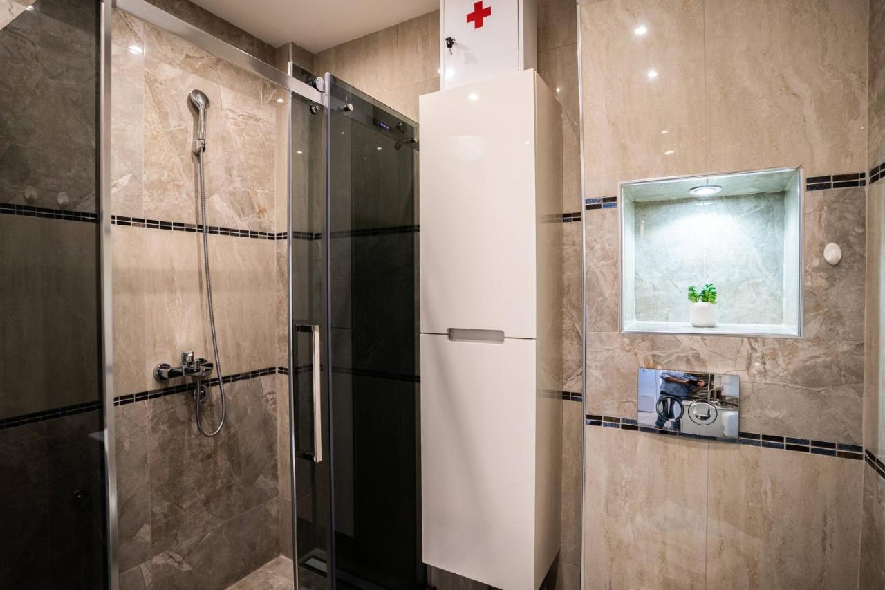 Turist Apartment Nis Luaran gambar